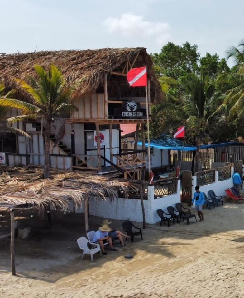 Hostal Punta Cangrejo San Onofre المظهر الخارجي الصورة